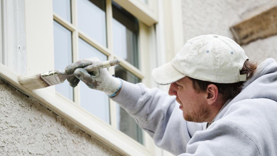 Watergedragen verf buiten